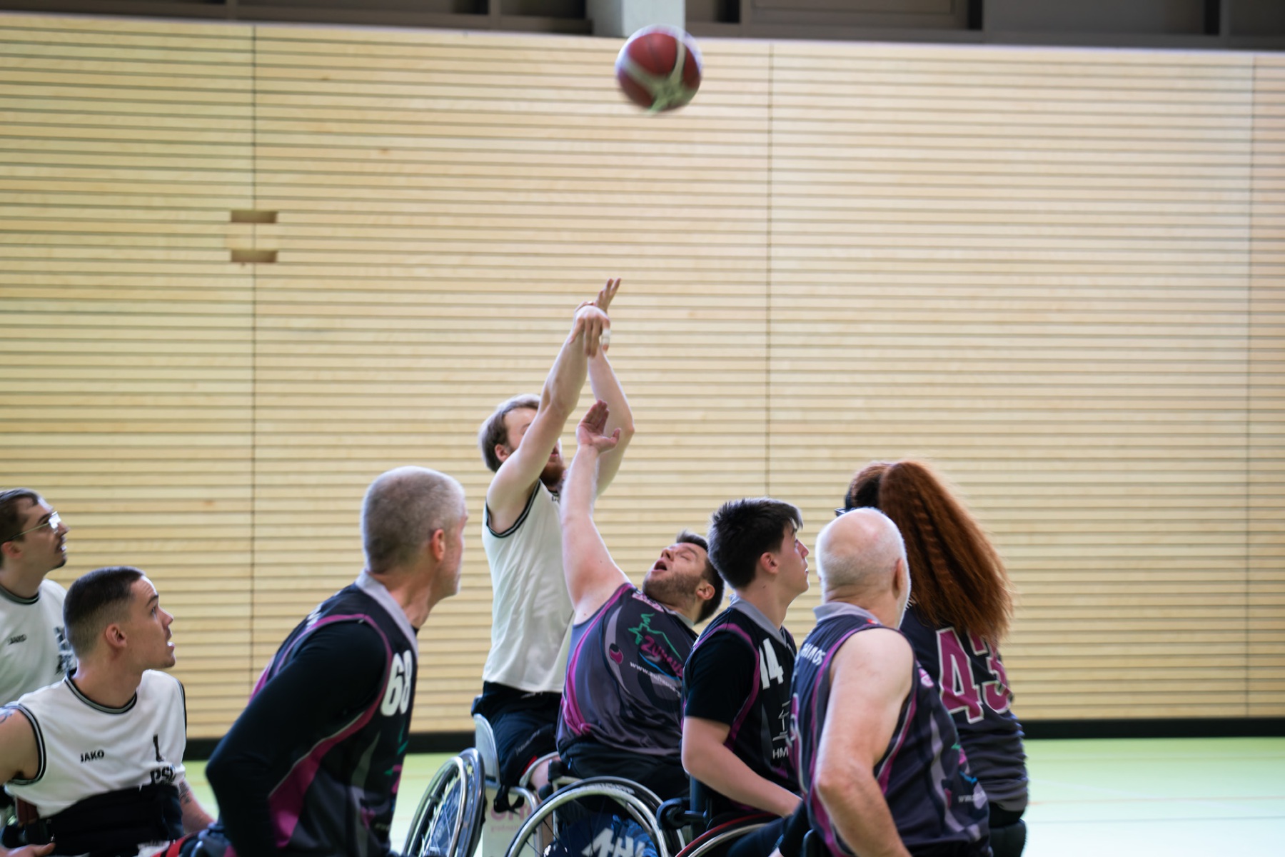 12162023_PF_W_M_web_012